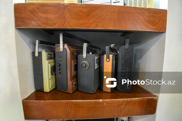 Nadir əşyalarla zəngin 35 illik şəxsi kolleksiya