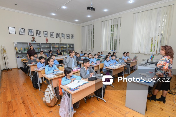 Yusif Mirzəyev adına 44 nömrəli tam orta ümumtəhsil məktəbi