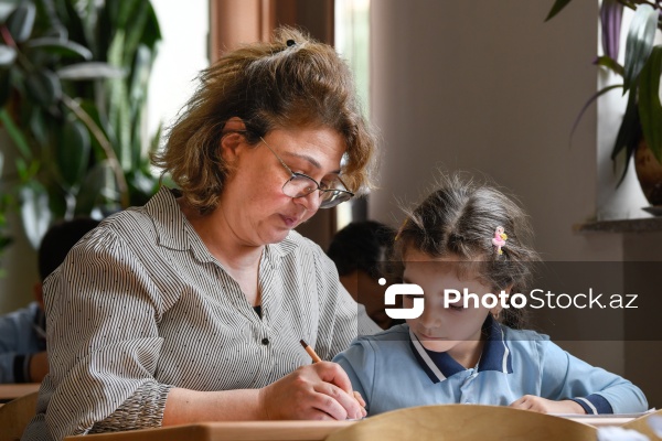 Yusif Mirzəyev adına 44 nömrəli tam orta ümumtəhsil məktəbi