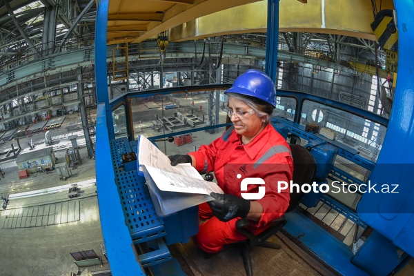 62 yaşlı kran operatoru Sifay Kərimova