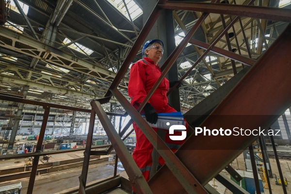 62 yaşlı kran operatoru Sifay Kərimova