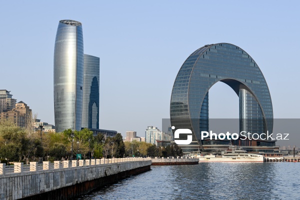 Xəzərin sahilində bir əsrlik istirahət məkanı - Bakı Bulvarı