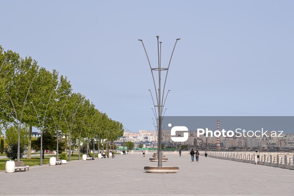 Xəzərin sahilində bir əsrlik istirahət məkanı - Bakı Bulvarı