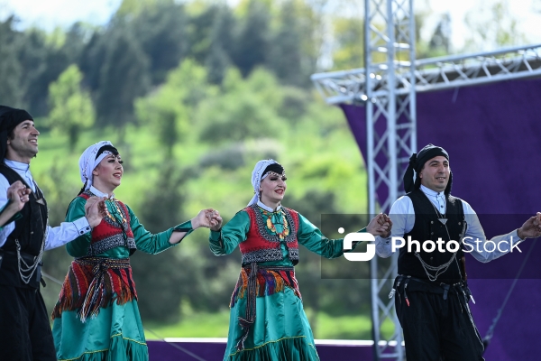 V “Xarıbülbül” Beynəlxalq Folklor Festivalı