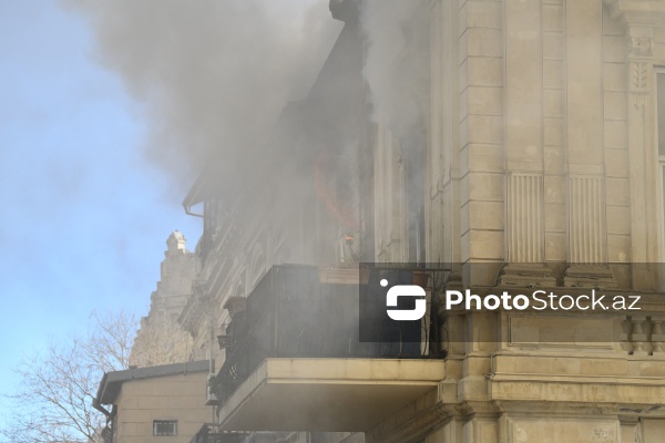 Bakının Lev Tolstoy küçəsində baş verən yanğın