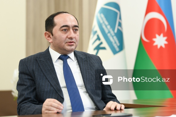 ABŞ-nin Kolumbiya Universitetinin magistr proqramını dərəcə ilə bitirən Tural Abbasov