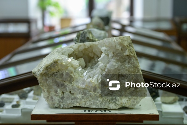 Azərbaycan Dövlət Neft və Sənaye Universitetinin Mineralogiya Muzeyi