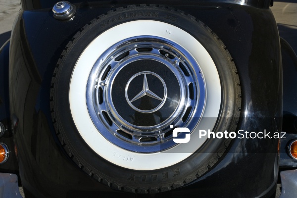 85 yaşı olan “Mercedes-Benz” avtomobili