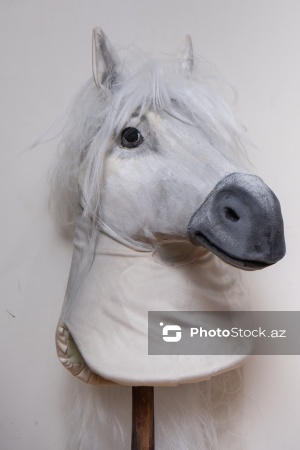 Akademik Milli Dram Teatrı tamaşalarının rəngarəng libasları