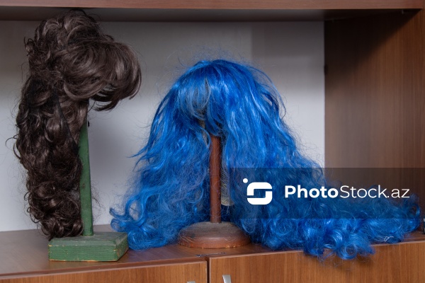 Akademik Milli Dram Teatrı tamaşalarının rəngarəng libasları