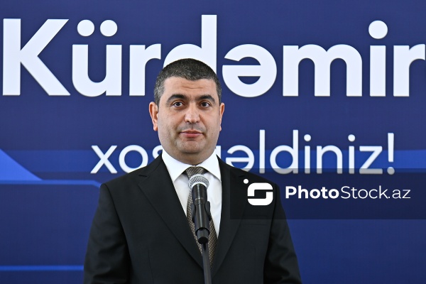 Elşən Həsənli - Yenidən qurulan Kürdəmir stansiyasının açılışında