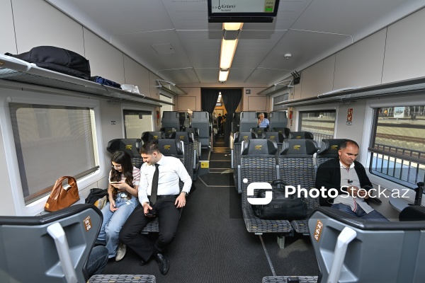 Sərnişinlərin istifadəsinə veriləcək Kürdəmir stansiyası