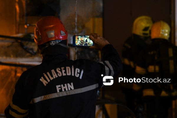 “Ağ çiçəyim” gül mağazasında baş vermiş yanğın