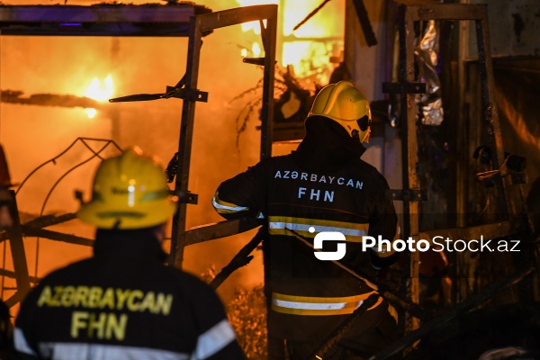 “Ağ çiçəyim” gül mağazasında baş vermiş yanğın