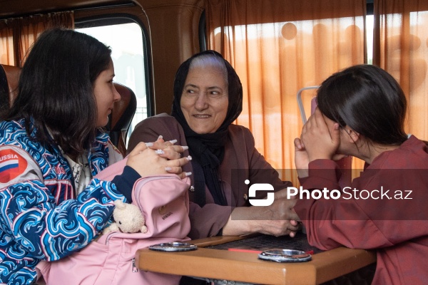 Ağdamın Kəngərli kəndinə növbəti köç karvanı yola salınıb