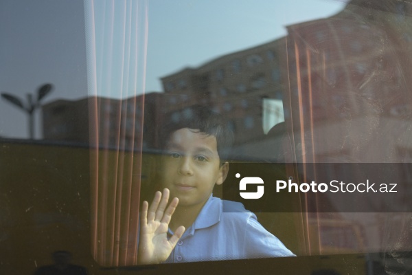 Ağdamın Kəngərli kəndinə yola salınan növbəti köç karvanı