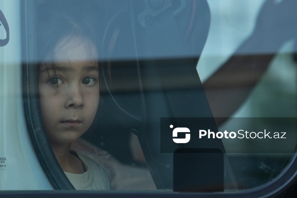 Ağdamın Kəngərli kəndinə yola salınan növbəti köç karvanı