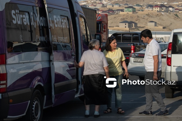 Ağdamın Kəngərli kəndinə yola salınan növbəti köç karvanı