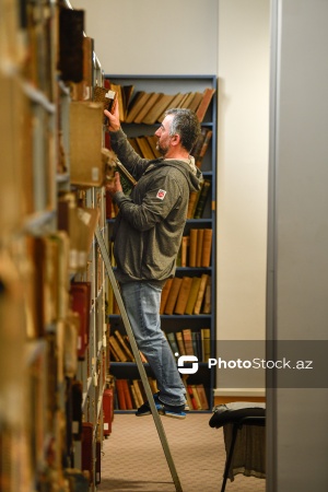 Zəngin kitab fonduna malik AMEA-nın Mərkəzi Elmi Kitabxanası