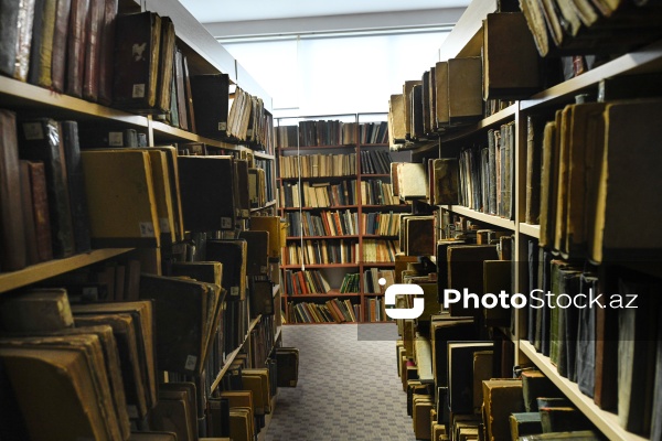 Zəngin kitab fonduna malik AMEA-nın Mərkəzi Elmi Kitabxanası