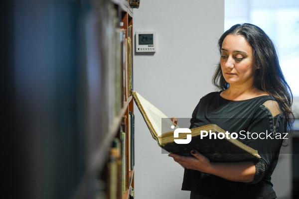 Zəngin kitab fonduna malik AMEA-nın Mərkəzi Elmi Kitabxanası
