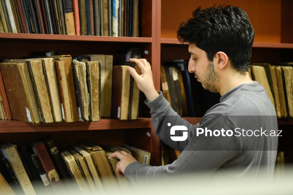 Zəngin kitab fonduna malik AMEA-nın Mərkəzi Elmi Kitabxanası