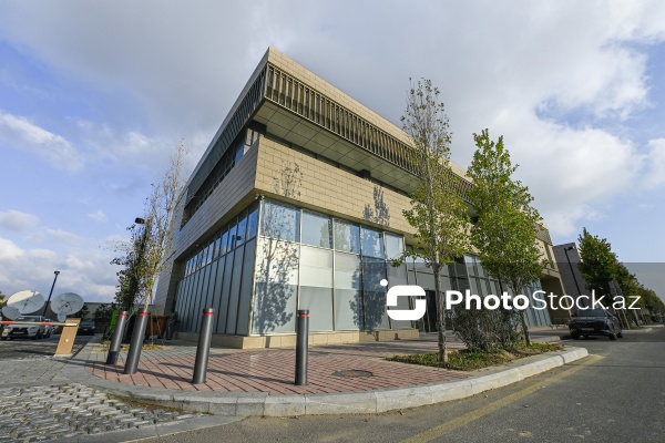 "AnewZ" beynəlxalq televiziya kanalının binası