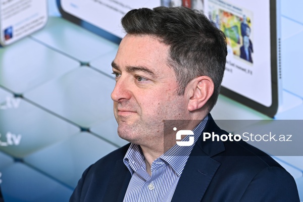 Qay Şoun - "AnewZ" televiziya kanalının keçirdiyi mətbuat konfransında