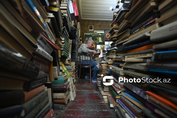 Camal Abdullayevin Musiqi və Kitab Mərkəzi