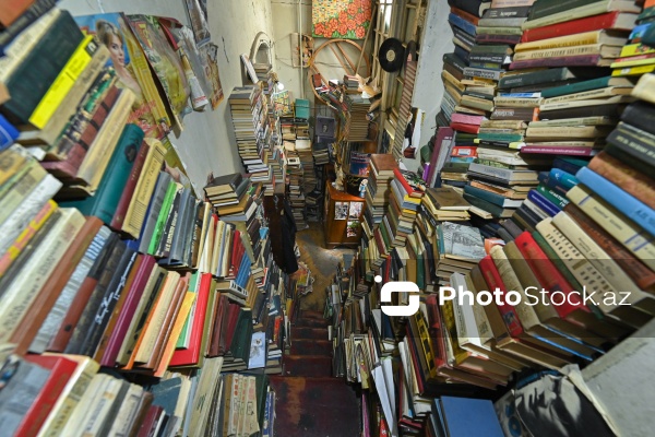 Camal Abdullayevin Musiqi və Kitab Mərkəzi