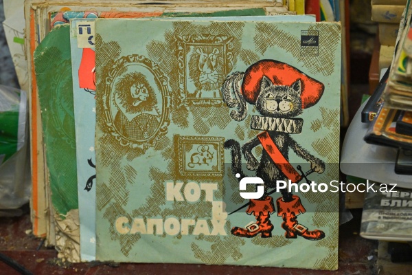 Camal Abdullayevin Musiqi və Kitab Mərkəzi