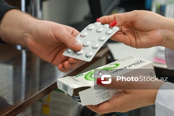 Tibbi ehtiyacların qarşılanmasında mühüm rol oynayan apteklər