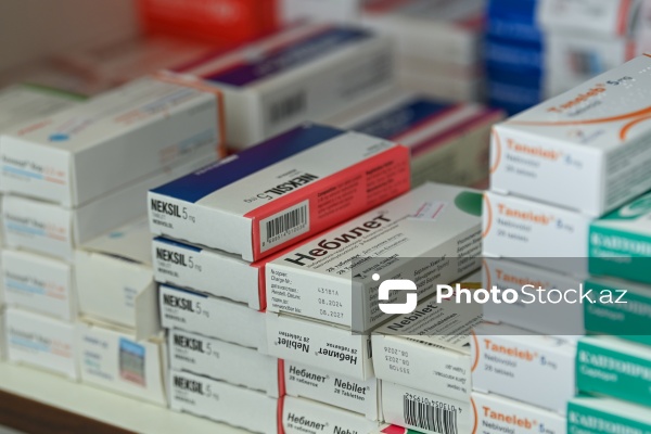 Tibbi ehtiyacların qarşılanmasında mühüm rol oynayan apteklər