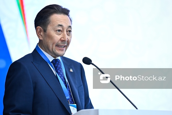 Kayrat Sarıbay - AQEM-in qadınların liderliyinə həsr olunmuş beynəlxalq konfransında