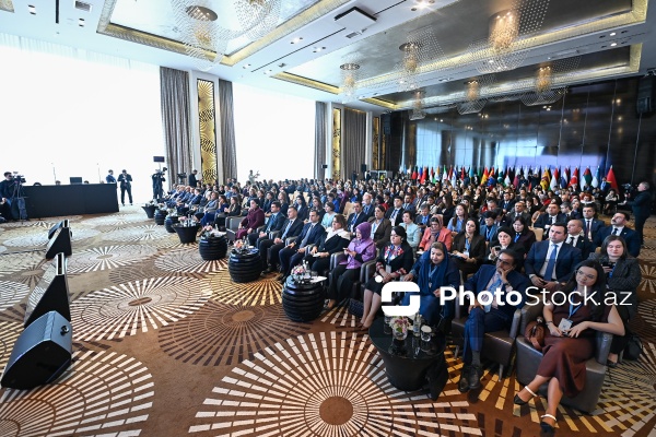 Bakıda keçirilən AQEM-in qadınların liderliyinə həsr olunmuş beynəlxalq konfransı