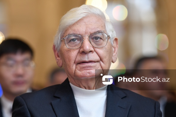 Rafiq Əliyev - ABŞ-ın Corciya Universitetinin professoru