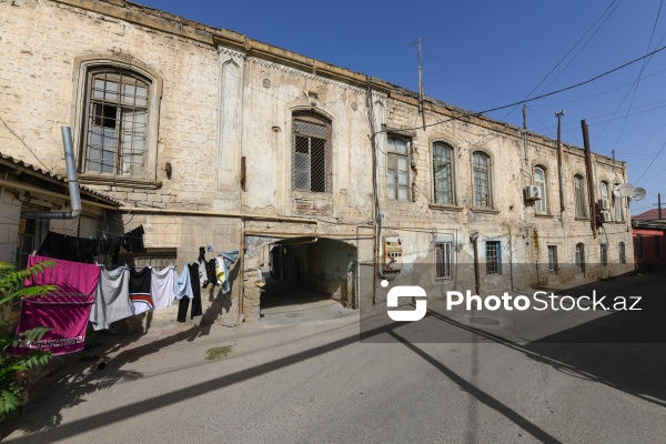 Xeyriyyəçi Əmiraslanovların 1862-ci ilə aid mülkü