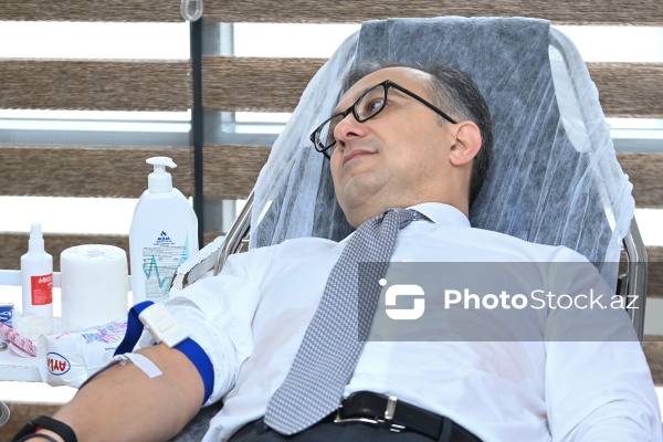 Aşura günü ilə bağlı İlahiyyat İnstitutunda keçirilən qanvermə aksiyası