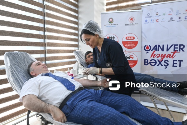 Aşura günü ilə bağlı İlahiyyat İnstitutunda keçirilən qanvermə aksiyası