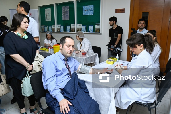 İlahiyyat İnstitutunda Aşura günü ilə əlaqədar keçirilən qanvermə aksiyası