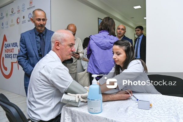 İlahiyyat İnstitutunda Aşura günü ilə əlaqədar keçirilən qanvermə aksiyası