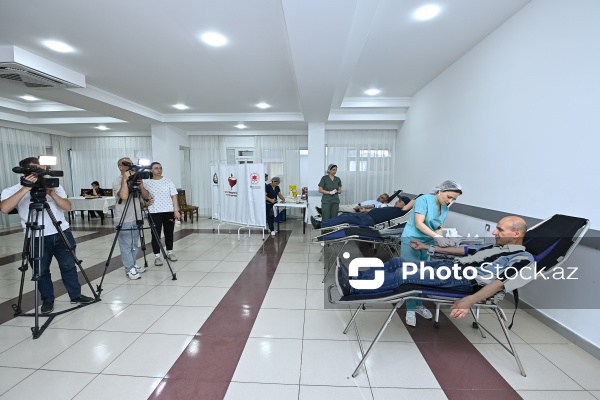 Aşura günü ilə bağlı "Təzəpir" məscidində keçirilən qanvermə aksiyası