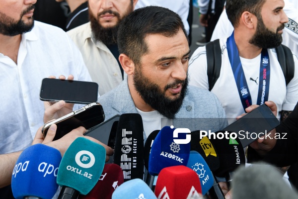 Avropa çempionatında qızıl medal qazanan Azərbaycanın minifutbol millisi Vətənə qayıdıb