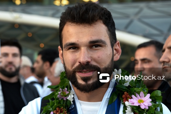 Avropa çempionatında qızıl medal qazanan Azərbaycanın minifutbol millisi Vətənə qayıdıb