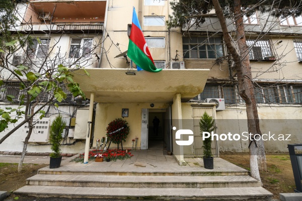 Aktauda qəzaya düşən təyyarənin kapitanı İqor Kşnyakinin xatirəsi Bakıda ehtiramla yad olunur