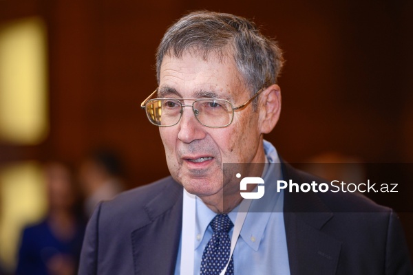 Con Herbst - Atlantik Şurasının Avrasiya Mərkəzinin baş direktoru