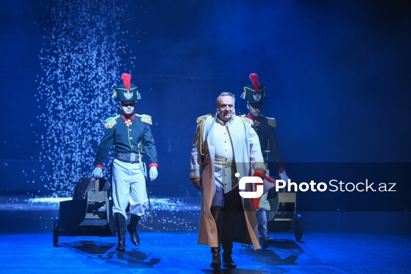 Azərbaycan Dövlət Akademik Milli Dram Teatrında keçirilən "Baş" tamaşasının premyerası