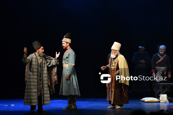 Azərbaycan Dövlət Akademik Milli Dram Teatrında keçirilən "Baş" tamaşasının premyerası
