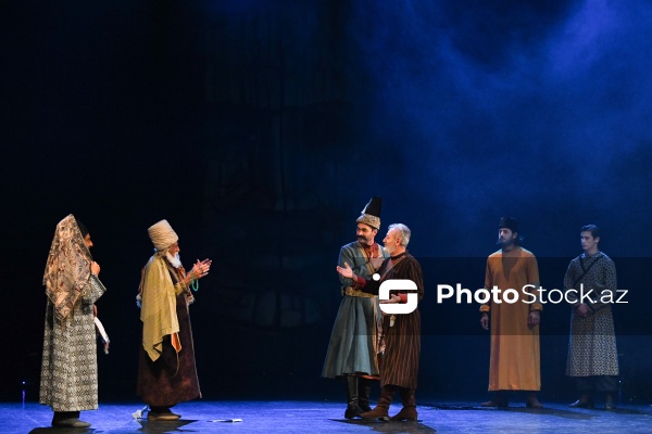 Azərbaycan Dövlət Akademik Milli Dram Teatrında keçirilən "Baş" tamaşasının premyerası