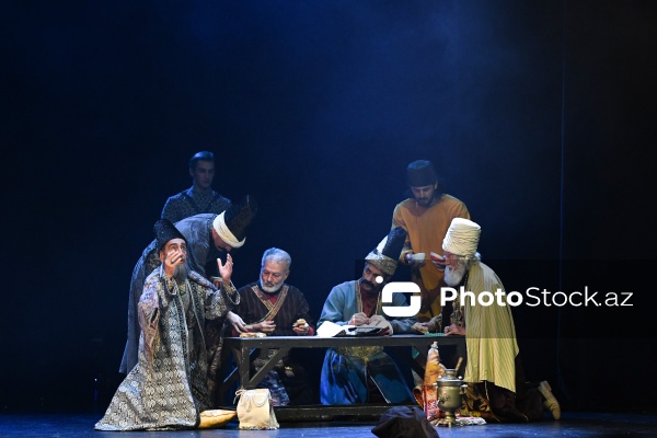 Azərbaycan Dövlət Akademik Milli Dram Teatrında keçirilən "Baş" tamaşasının premyerası
